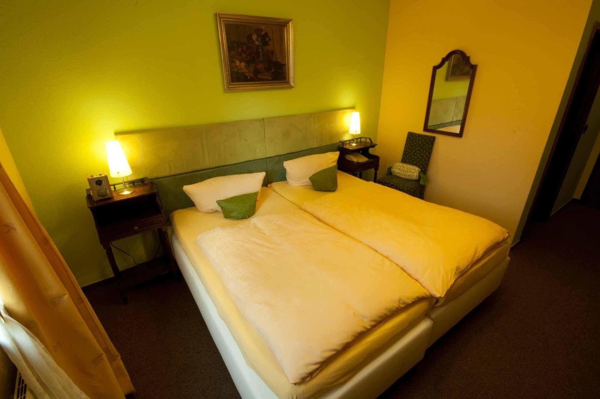 Hotel Attache Raunheim Ngoại thất bức ảnh