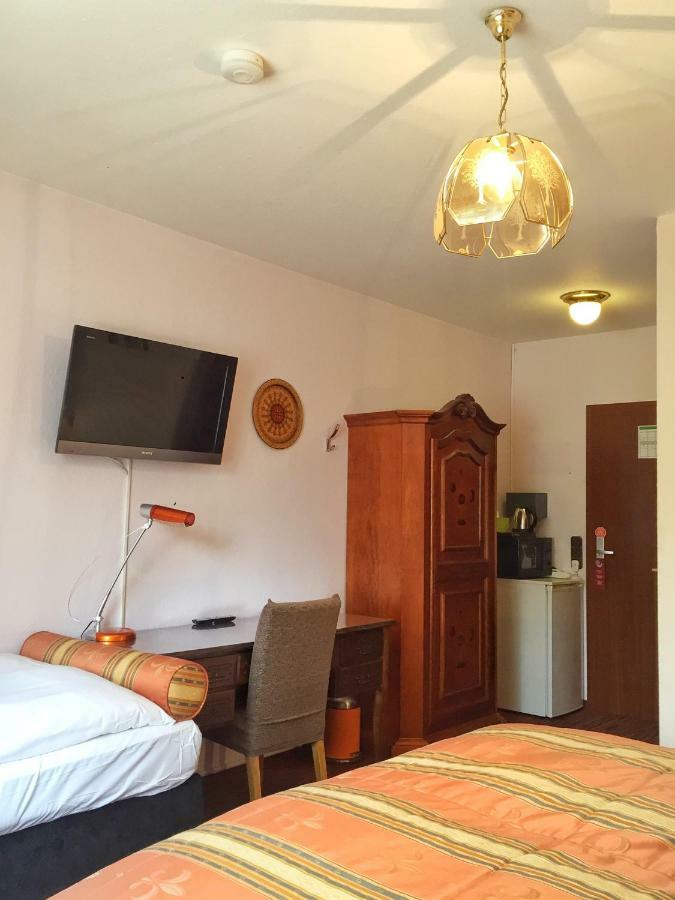 Hotel Attache Raunheim Ngoại thất bức ảnh