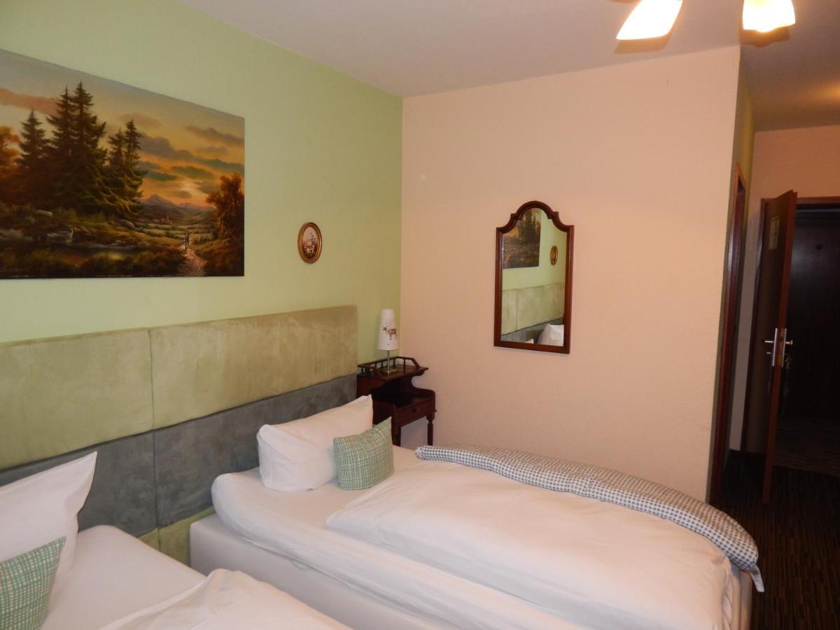Hotel Attache Raunheim Ngoại thất bức ảnh